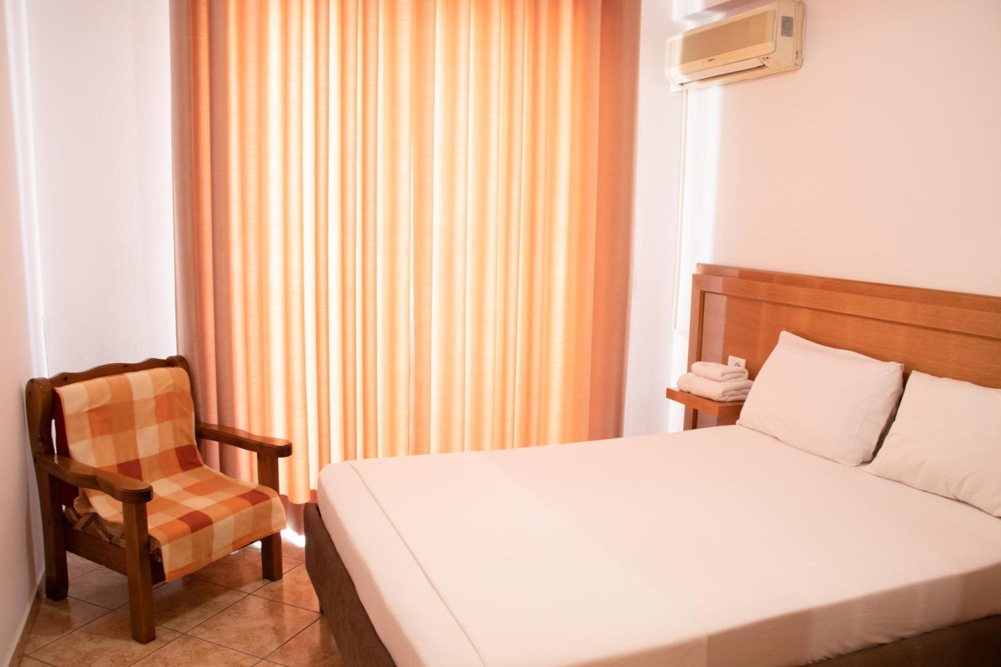Flora Apartman